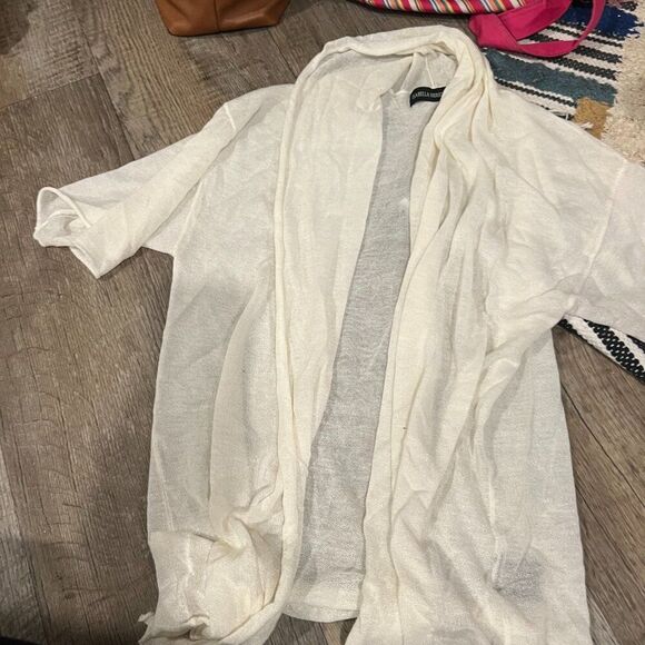 Isabella Rodriguez small white sheer cardigan - Picture 4 of 7